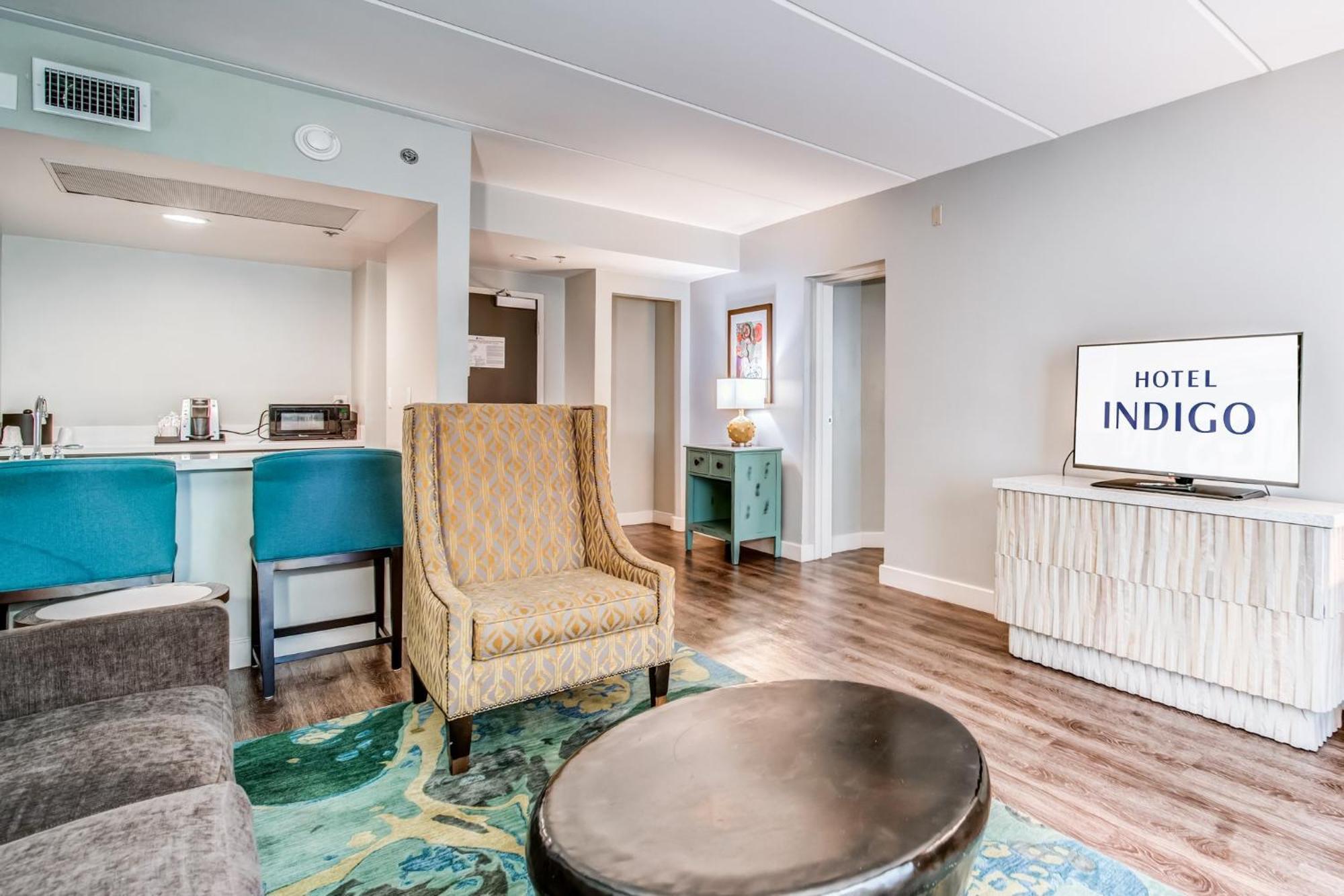 Hotel Indigo Atlanta Vinings By Ihg Smyrna Exteriér fotografie