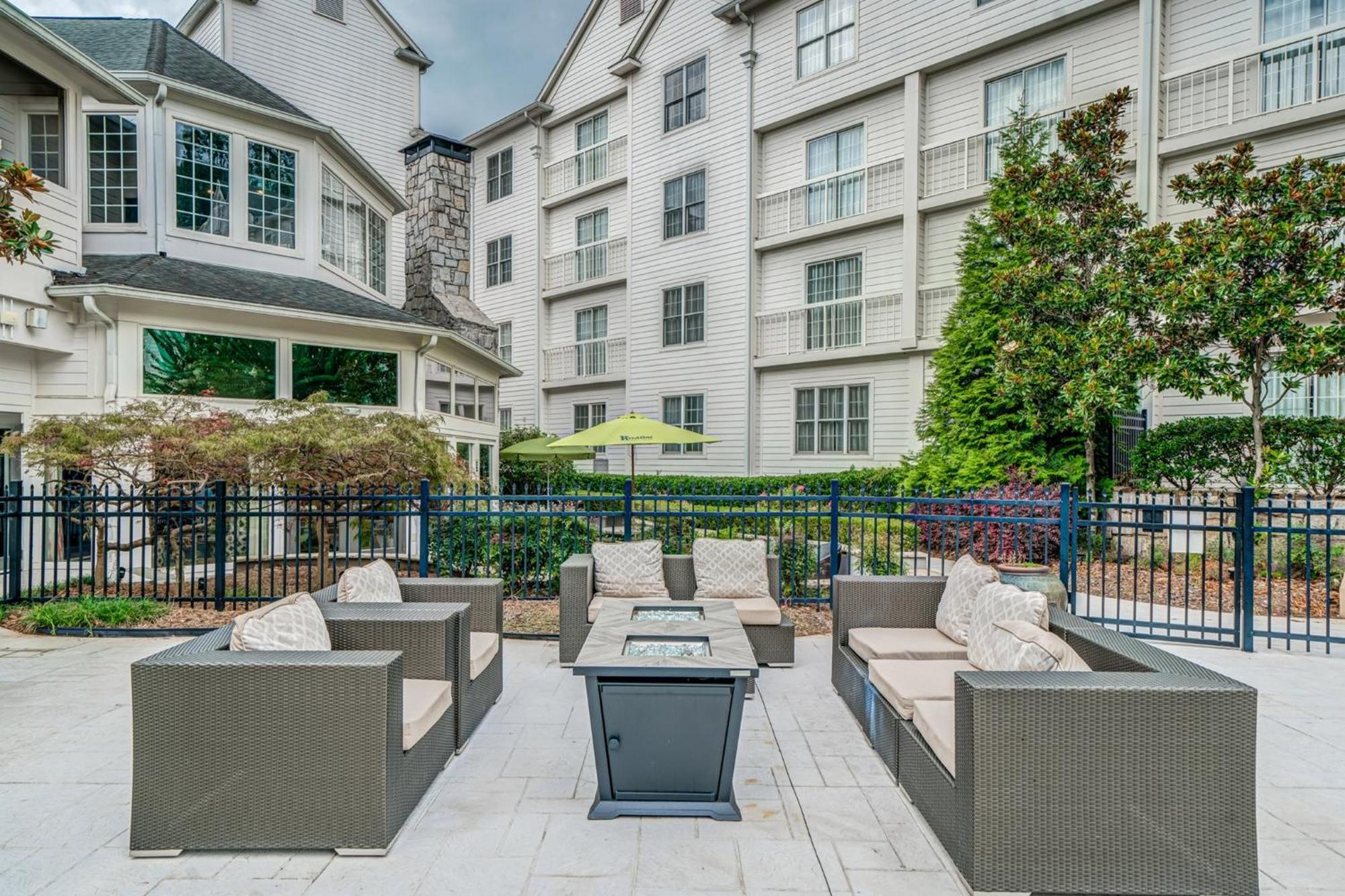 Hotel Indigo Atlanta Vinings By Ihg Smyrna Exteriér fotografie